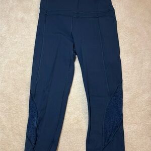 Lululemon Twist and Train Crop 19”